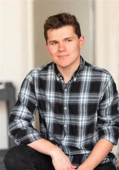 Robert Capron – Biography, Age, Height, Net Worth, Where Is He Now?