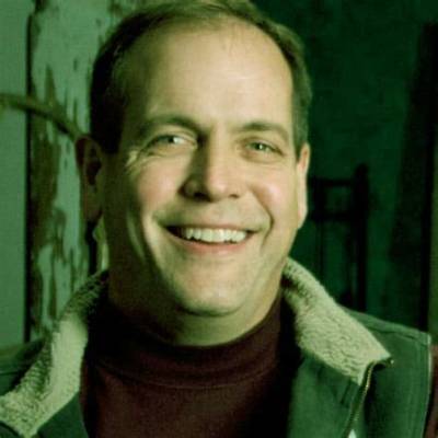 Robert Kulp Bio, Age, Wife, Daughters, Salvage Dawgs, Navy Rank, Illness