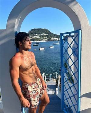 Robert Musgrave Wikipedia, Biography, Age, Height, Instagram, Girlfriend, Net Worth, Family