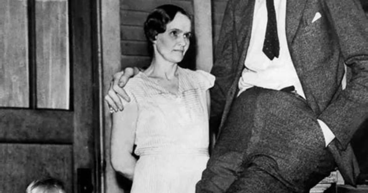Robert Wadlow: Height, Shoe Size & Death of the World’s Tallest Man Ever