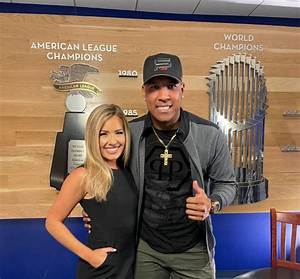 Roberto Perez Bio, Age, Wife, Contract, Net Worth, Jersey and Award