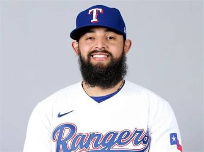 Rougned Odor Age, Wiki, Biography, Wife, Children, Salary, Net Worth, Parents