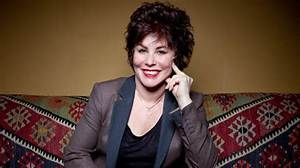 Ruby Wax Had a Plastic Surgery: Before & After Photos