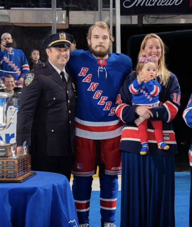Ryan Lindgren Wife -Is the Nfl Star Married? Dating History