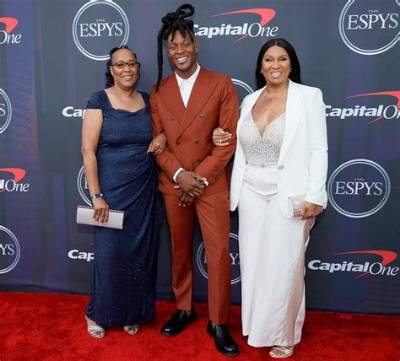 Sabrina Greenlee(Deandre Hopkins’s Mother) Biography, Age, Wiki, Story, Husband, Son, Images and Instagram