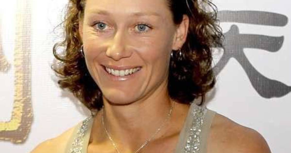Samantha Stosur: Husband, Net Worth, Tattoos, Smoking & Body Measurements