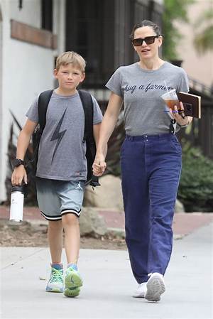 Samuel Garner Affleck Age, Birthday, Instagram, Have Down Syndrome, and Movies of Ben Affleck and Jennifer Garner’s Son