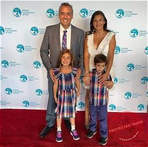 Santha Faiia Age (Graham Hancock Wife) Kids, Net Worth, Married, Wiki