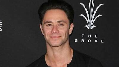 Sasha Farber Height, Net Worth, Gay, Married, Wife (Emma Slater)