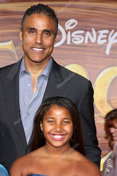 Sasha Gabriella Fox (Rick Fox’s Daughter) Bio, Age, Wiki, Height, Parents, Husband, and Net Worth