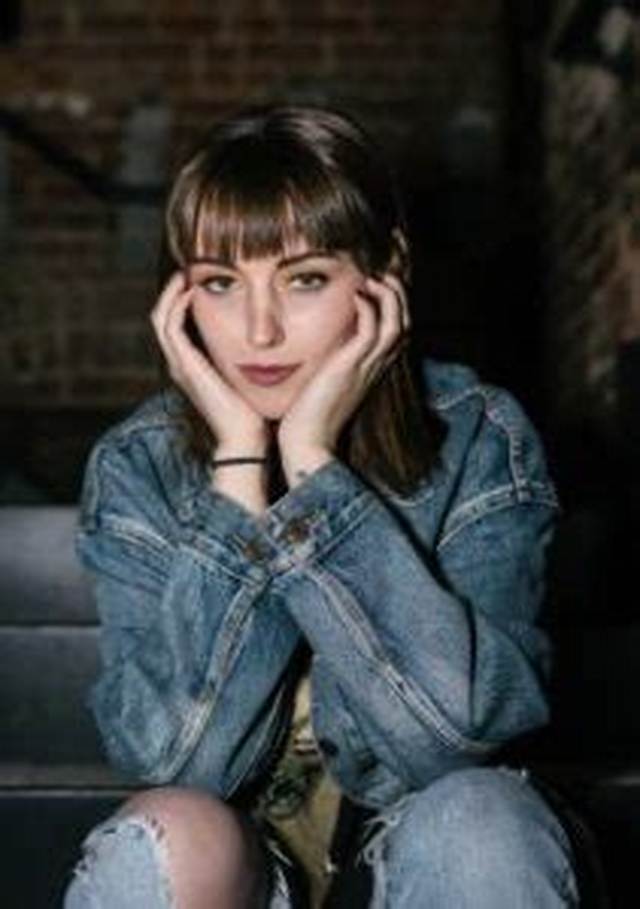 Sasha Sloan Biography, Age, Career, Dating, and Older