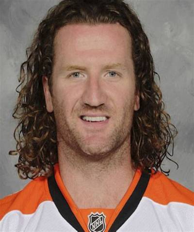 Scott Hartnell Bio, Age, Height, Net Worth, Wife, Stats, Instagram