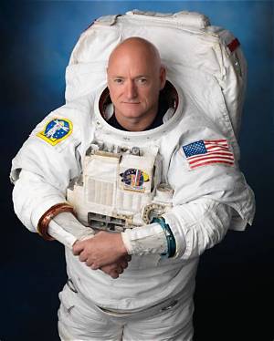 Scott Kelly’s Net Worth, Fact, Career, Awards, Biography & Life Story