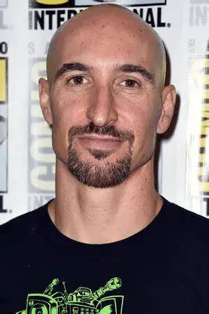 Scott Menville Bio, Age, Height, Wife, Full House, Voices, Robin, Net Worth, Movies and Tv Shows
