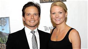 Scott Wolf Bio, Age, Wife, Family, Net Worth, Movies, Tv Shows, Twitter