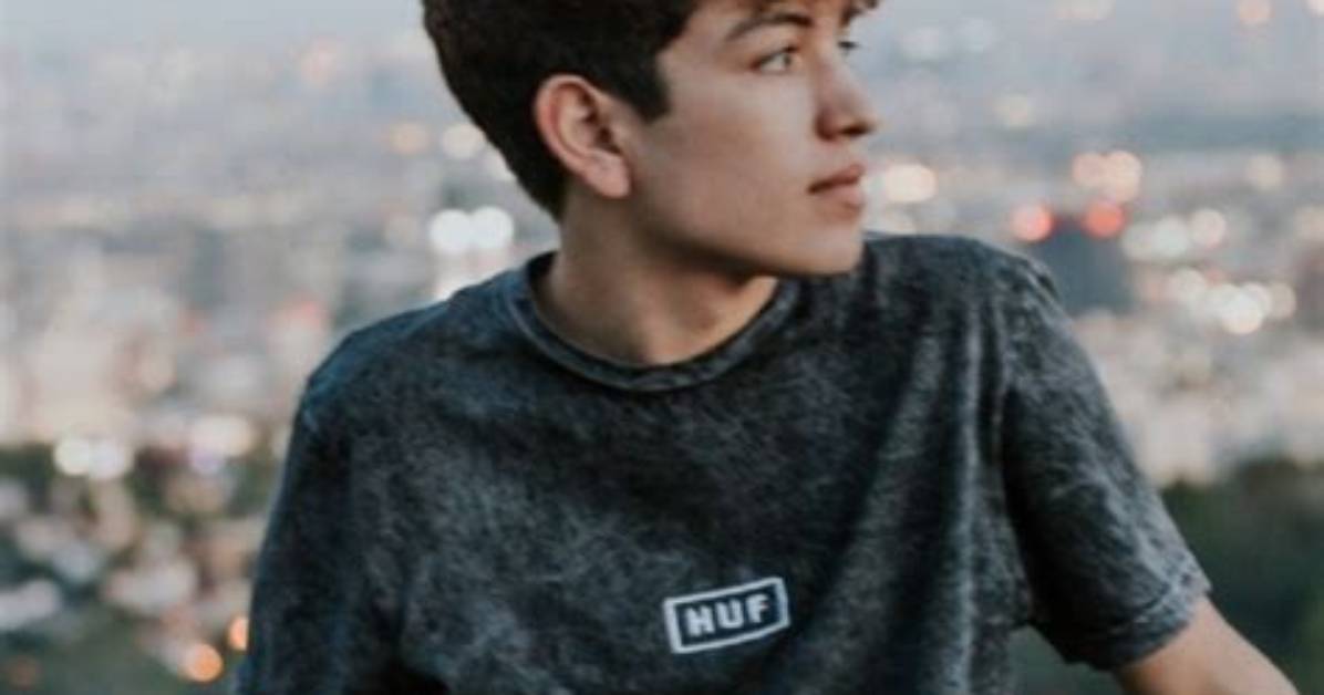 Sebastian Topete Biography; Net Worth, Age, Height, Merch, Brother, Nationality and Girlfriend