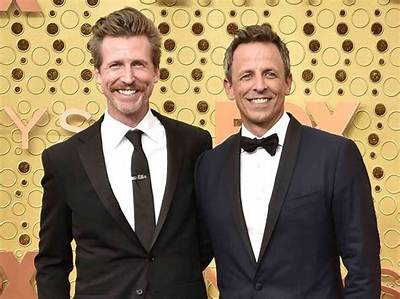 Seth Meyers Wife, Brother, Son, Age, Height, Family, Salary, Gay