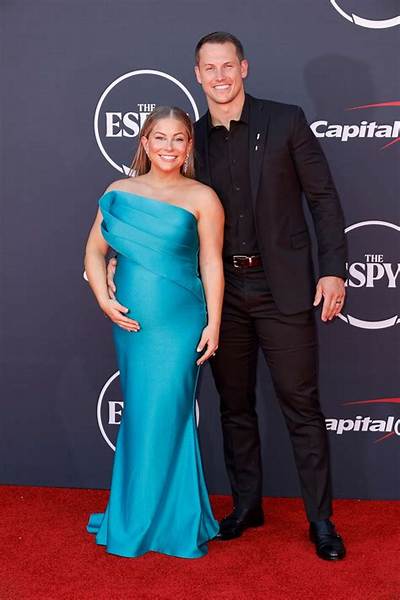 Shawn Johnson’s Biography, Fact, Career, Awards, Net Worth & Life Story