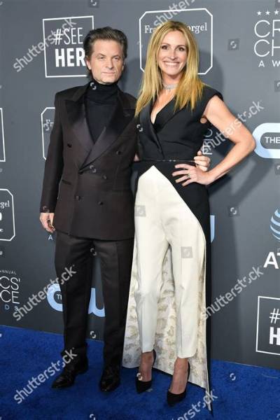Shea Whigham: Wife, Net Worth, Tattoos, Smoking & Body Facts