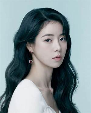Shin Ji Yeon Height, Weight, Net Worth, Age, Birthday, Wikipedia, Who, Nationality, Biography