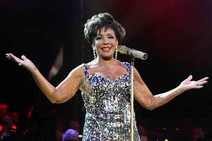 Shirley Bassey Net Worth