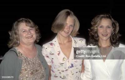 Shirley Knight’s Daughter; Sophie C. Hopkins Bio/Wiki, Age, Mother’s Death, Husband, Kids and Net Worth