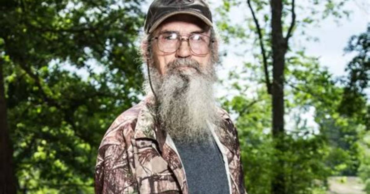 Si Robertson Bio, Wiki, Age, Height, Wife, Kids, Parents, Siblings, Career, Vietnam and Net Worth