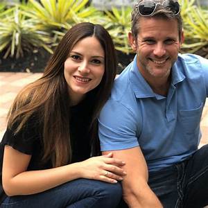 Sofia Boza-Holman Age: Meet Adam Kinzinger Wife on Instagram