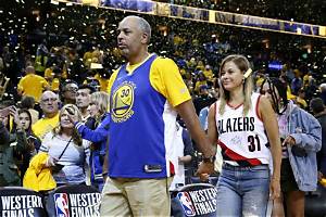Sonya Curry Affair with Steven Johnson and Photos: Who Is the Patriots Tight End?