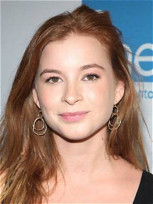 Stacey Farber Bio, Wiki, Age, Height, Family, Boyfriend, and Net Worth