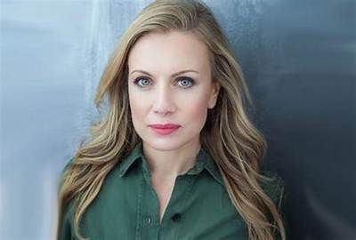 Stephanie Quayle Wiki, Bio, Age, Height, Married, Songs and Net Worth