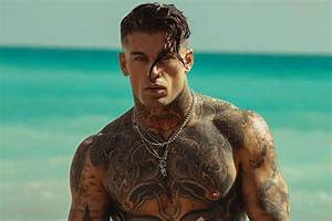 Stephen James (British Model) Wiki, Biography, Age, Net Worth, Salary, Height, Dating, Religion