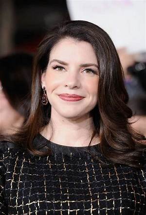 Stephenie Meyer Height, Weight, Net Worth, Age, Birthday, Wikipedia, Who, Nationality, Biography
