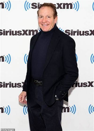 Steve Guttenberg Height, Weight, Net Worth, Age, Birthday, Wikipedia, Who, Instagram, Biography