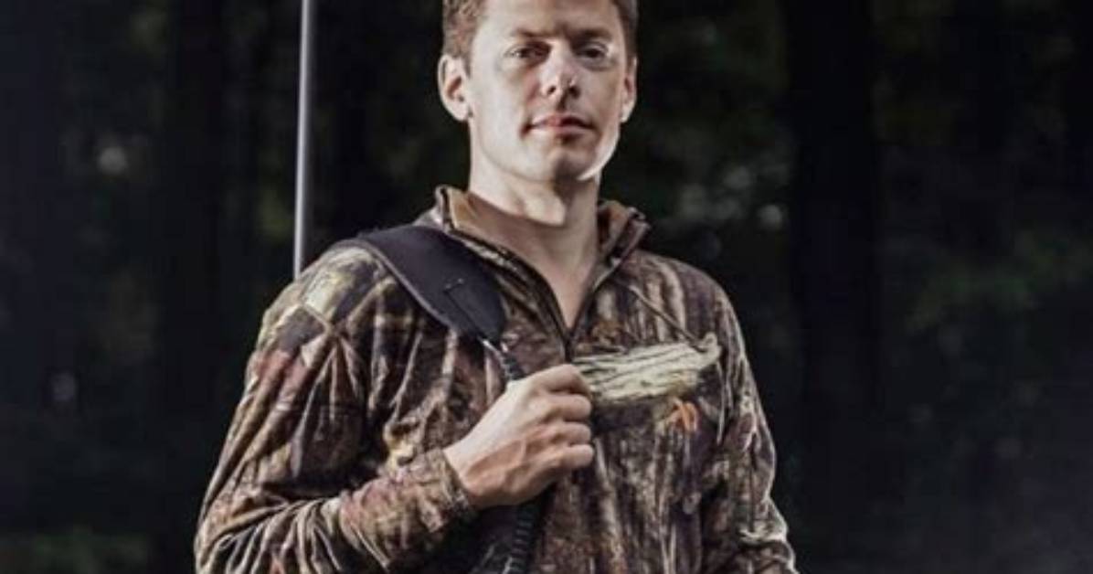 Steven Rinella – Bio, Wife, Brother, Net Worth, Family, Other Facts