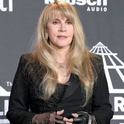 Stevie Nicks Age Today, Bio, Husband, Children, Albums, Songs and Net Worth