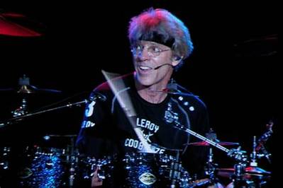 Stewart Copeland’s Net Worth, Age, Height, Weight, Wife, Kids, Bio-Wiki
