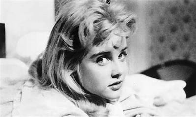 Sue Lyon Bio, Wiki, Age, Husband, Children, Family, Cause of Death, Net Worth, Images and Instagram