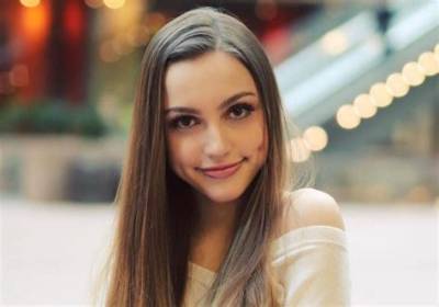 Sydney Serena Height, Weight, Net Worth, Age, Birthday, Wikipedia, Who, Nationality, Biography