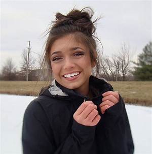 Tabitha Swatosh Biography: Age, Boyfriend, Net Worth, Height, Siblings, Youtube, Tiktok, Parents