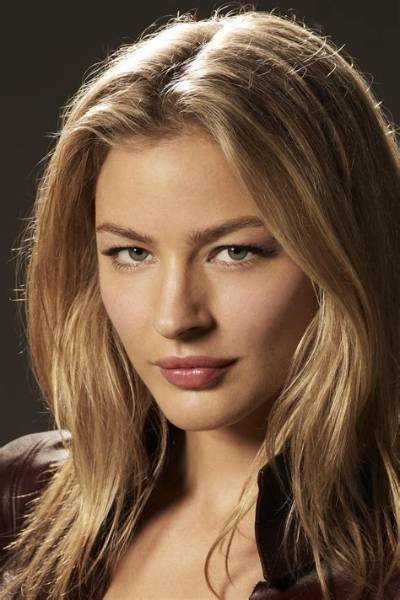 Tabrett Bethell Bio, Age, Cara, Married, Feet, Net Worth, Legend of the Seeker, Movies and Tv Shows.