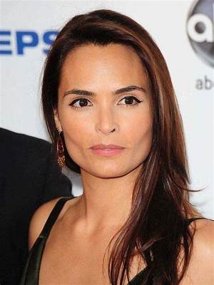 Talisa Soto – Bio, Net Worth & Facts About Benjamin Bratt’s Wife