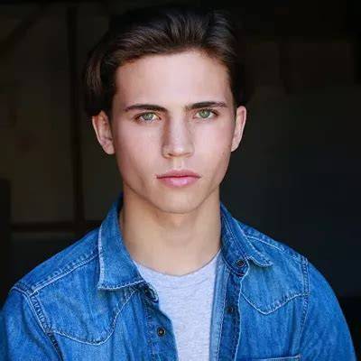 Tanner Buchanan Bio, Career, Heritage, Girlfriend, Height