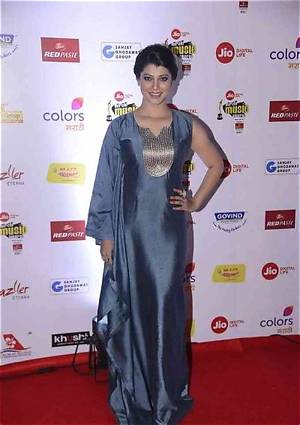 Tejaswini Pandit Height, Weight, Net Worth, Age, Birthday, Wikipedia, Who, Nationality, Biography