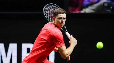 Tennis: Is Hubert Hurkacz Gay or Does He Have a Wife or Girlfriend? Everything to Know About
