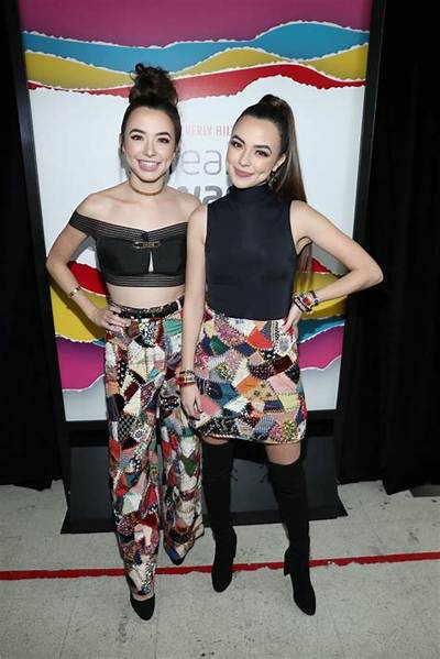 The Merrell Twins Height, Weight, Net Worth, Age, Birthday, Wikipedia, Who, Nationality, Biography