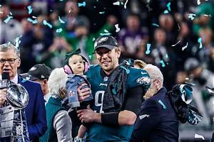 The Unfiltered Life of Nick Foles and the Reality of His Wife, Tori Moore’s Health Struggles