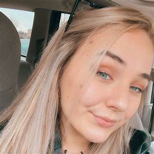 Tiktok: Who Is Midwestemma Aka Emma Claire on Twitter? Everything on Her Age and Net Worth