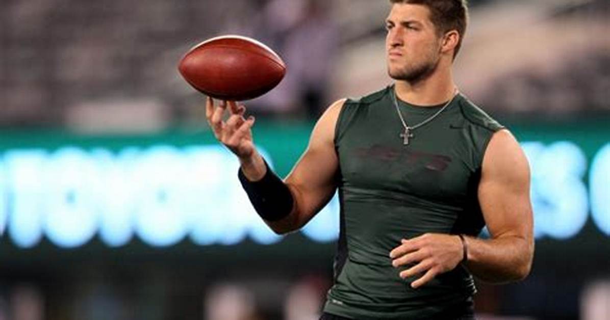 Tim Tebow: Girlfriend, Net Worth, Tattoos, Smoking & Body Facts