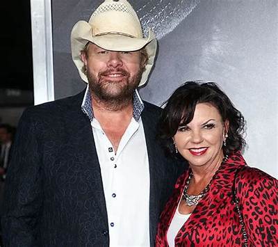 Toby Keith Bio, Net Worth, Wife, Family, Age, Facts, Songs, Height